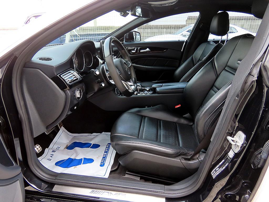 Mercedes Benz CLS Class - Vista 5