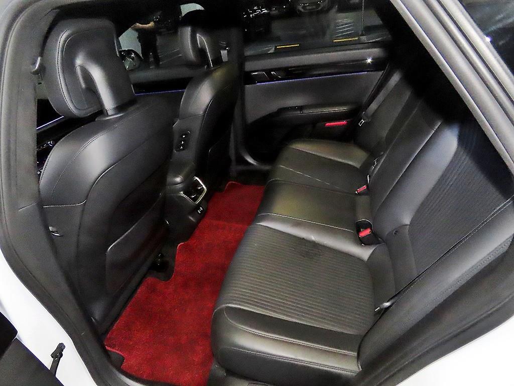 HYUNDAI Grandeur - Vista 7