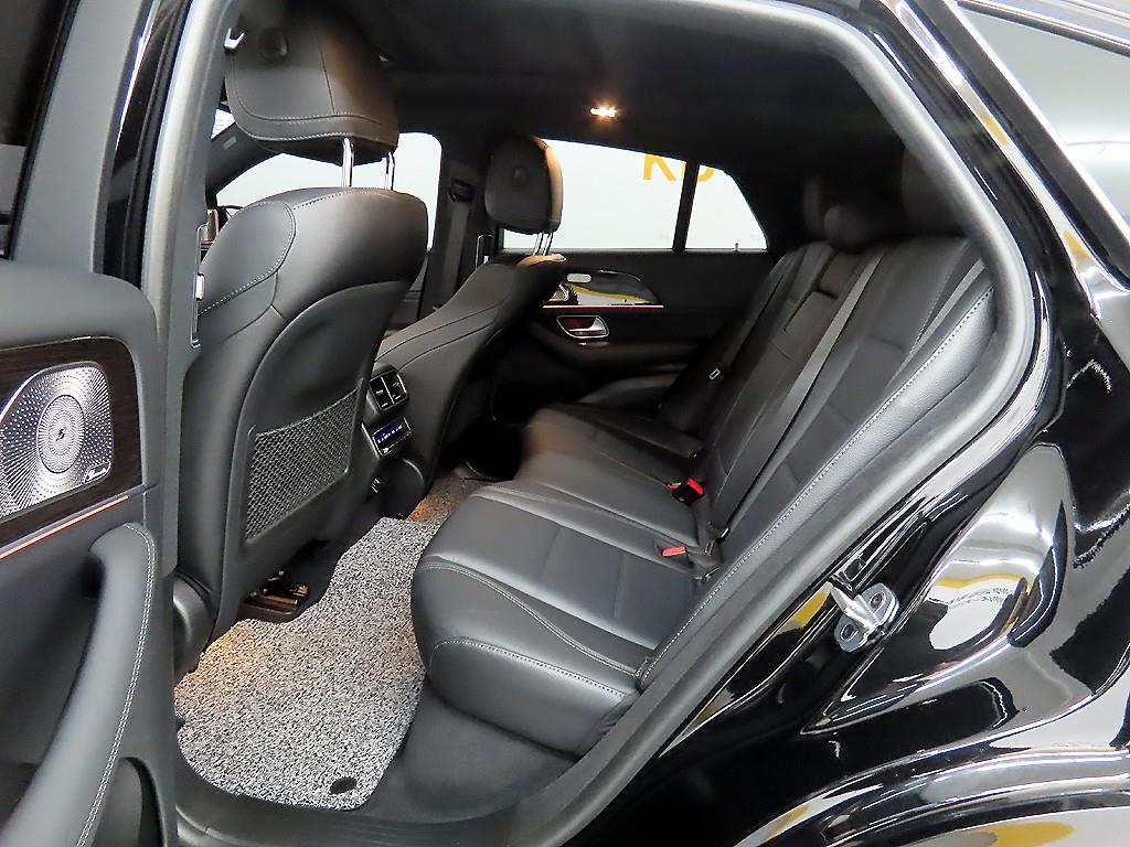 Mercedes Benz GLE Class - Vista 6