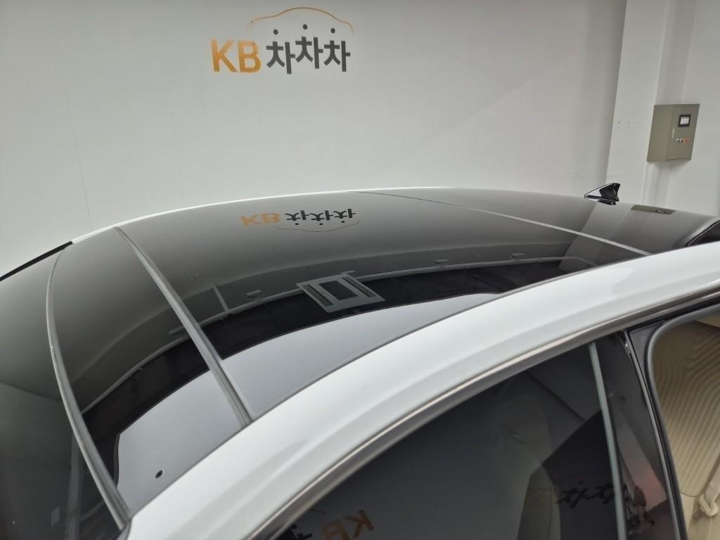 HYUNDAI Grandeur - Vista 10