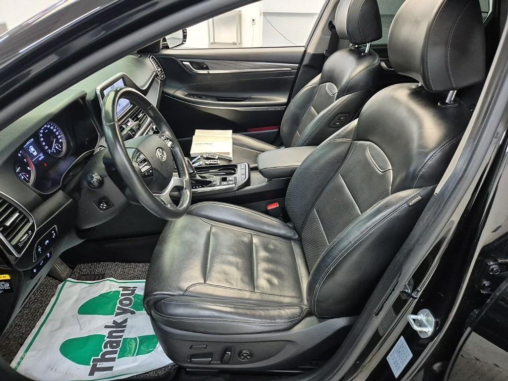 HYUNDAI Grandeur - Vista 11