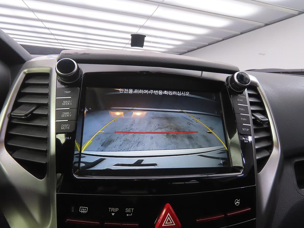 Ssangyong Tivoli 2015 Blanco - Importación desde Corea - HF Imports Iquique - Foto 14