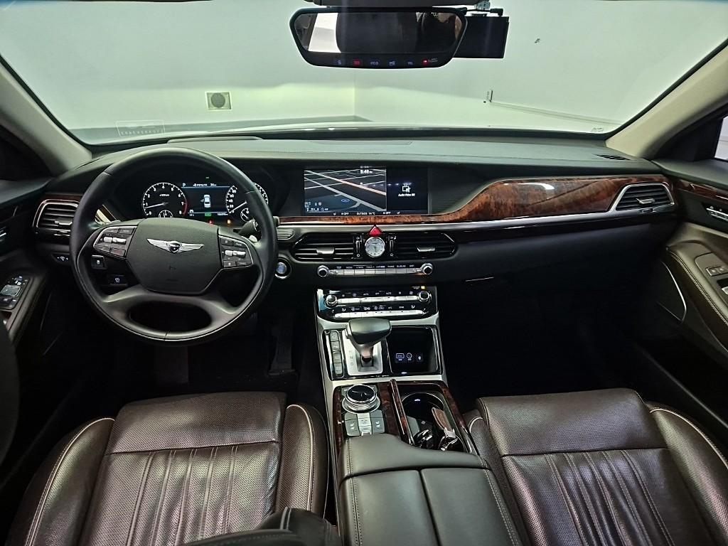 Genesis EQ900 - Vista 8