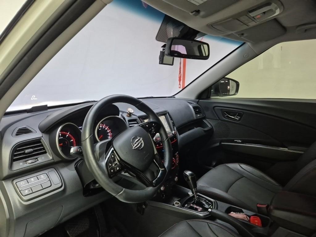 Ssangyong Tivoli - Vista 7