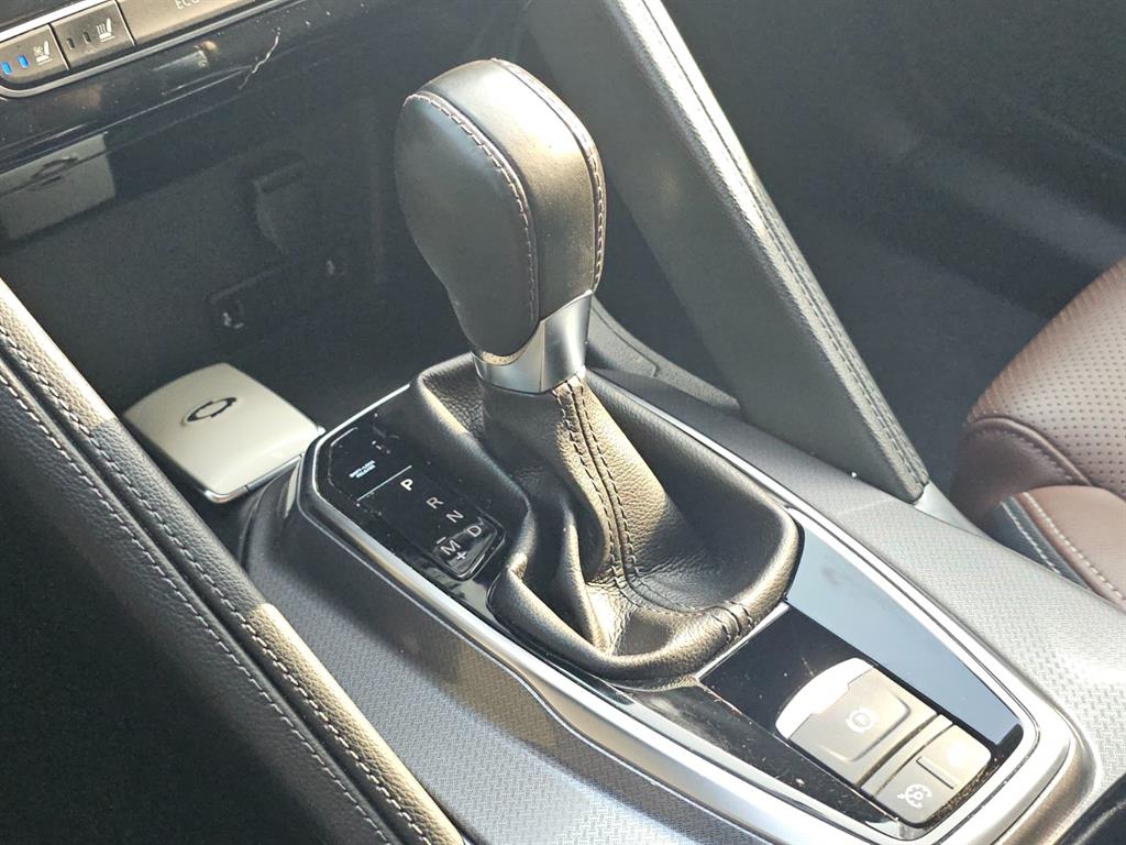 SAMSUNG QM6 - Vista 12