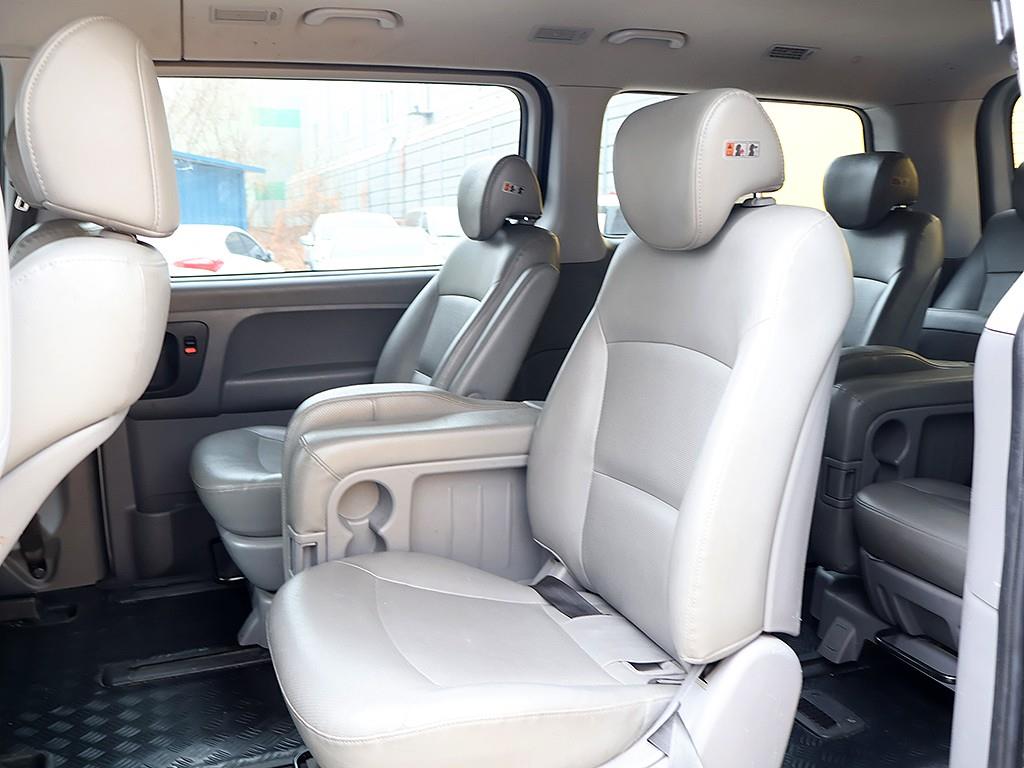HYUNDAI Starex 2015 Gris - Importación desde Corea - HF Imports Iquique - Foto 12