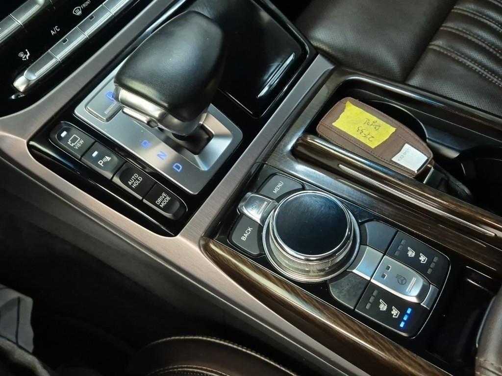 Genesis EQ900 - Vista 8