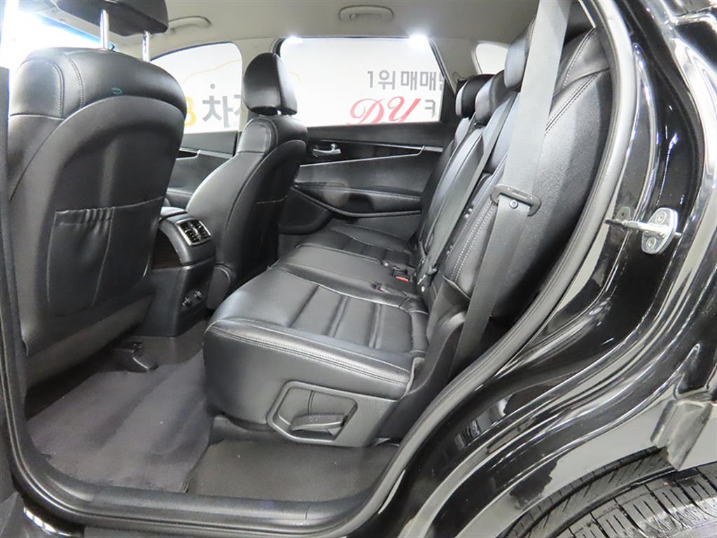 KIA Sorento - Vista 6