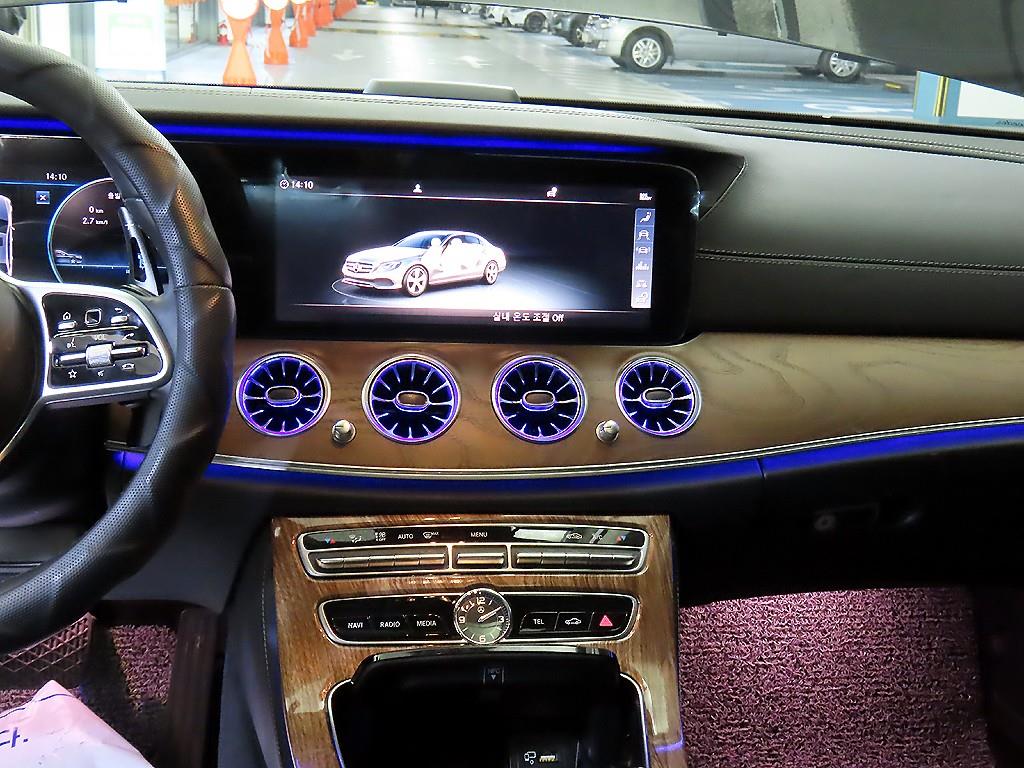 Mercedes Benz E class - Vista 11