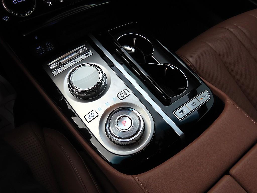 Genesis G80 - Vista 11