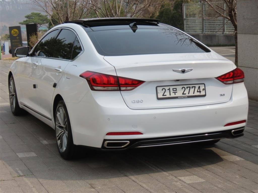 Genesis G80 - Vista 7