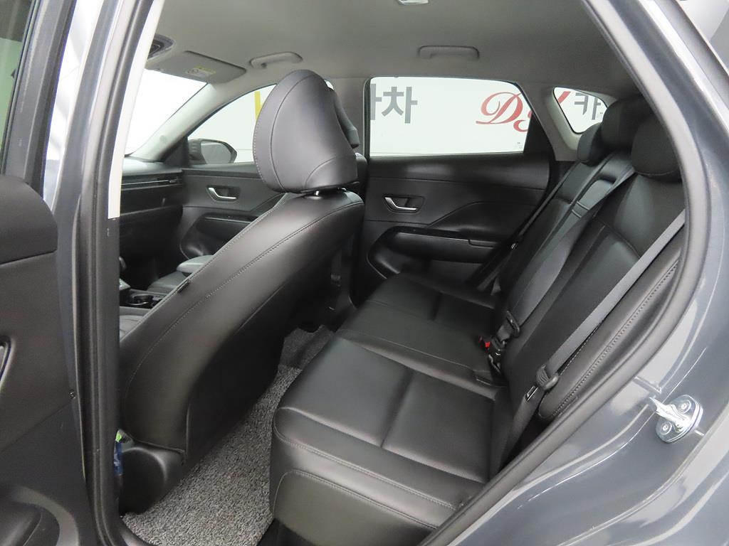 HYUNDAI Kona - Vista 6