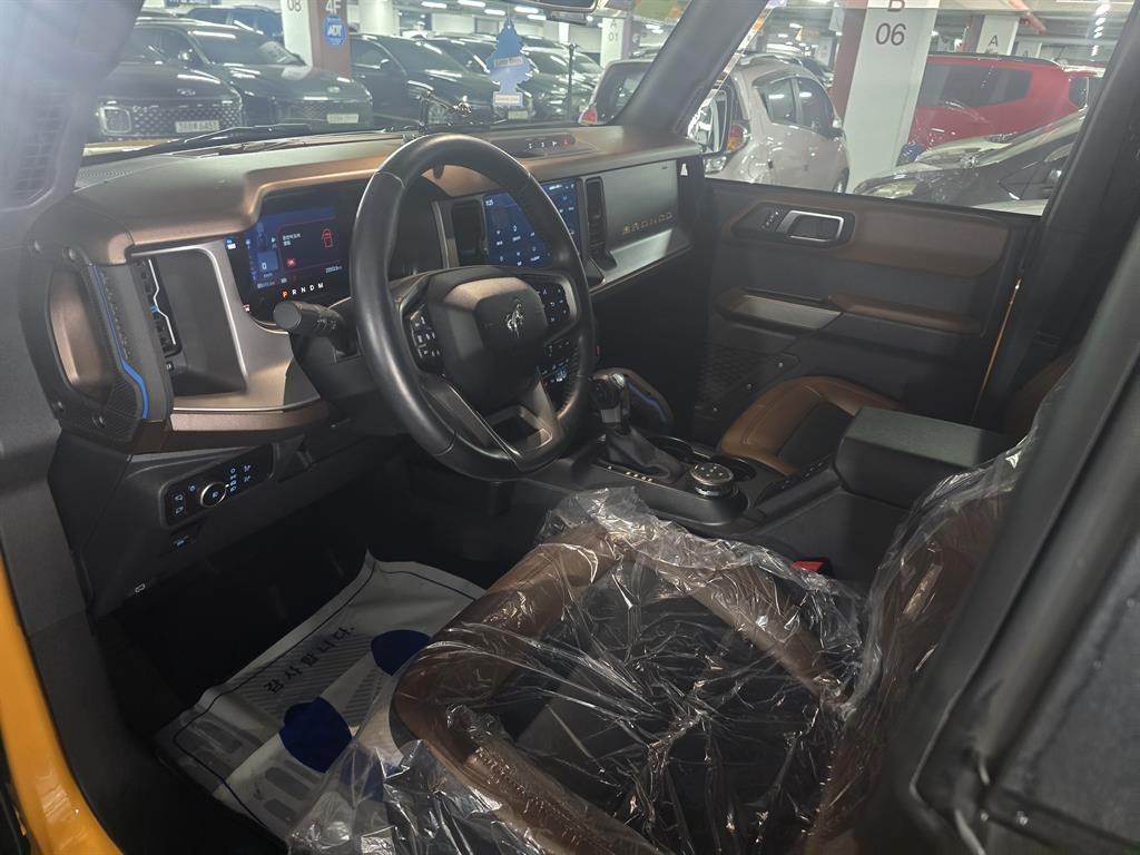 Ford Bronco 2022 Amarillo - Importación desde Corea - HF Imports Iquique - Foto 19