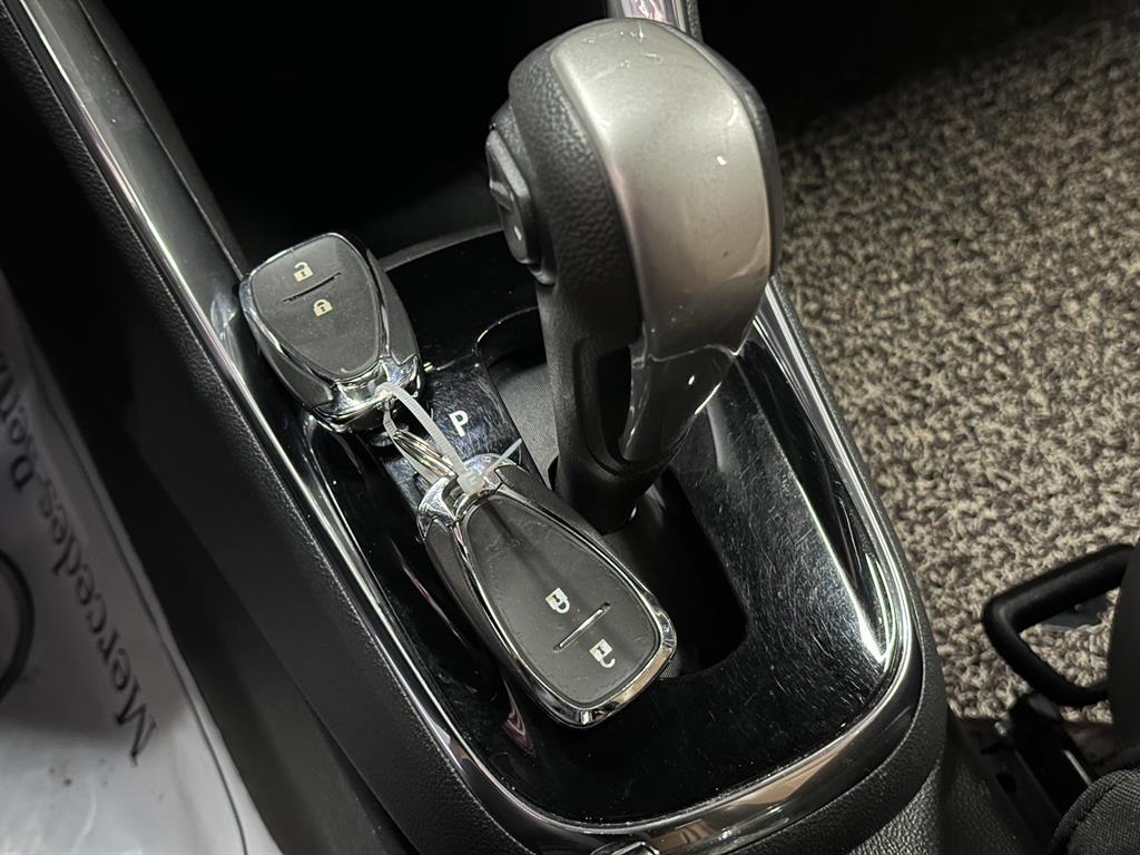 Chevrolet Trax 2017 Negro - Importación desde Corea - HF Imports Iquique - Foto 17