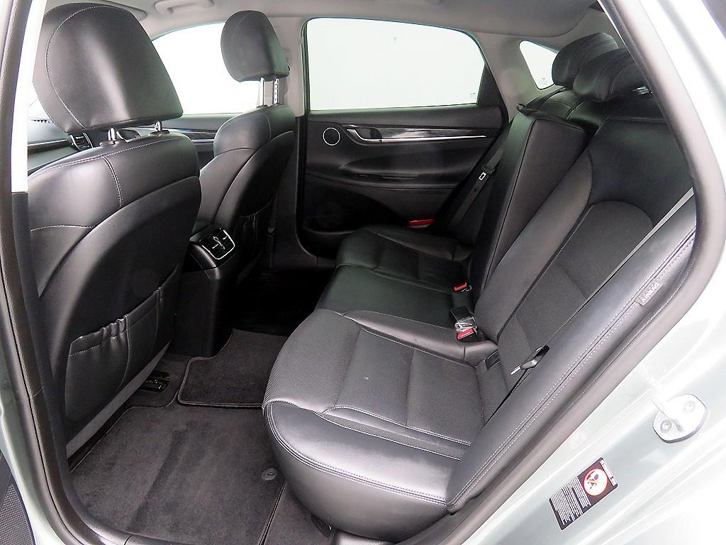 HYUNDAI Grandeur - Vista 7