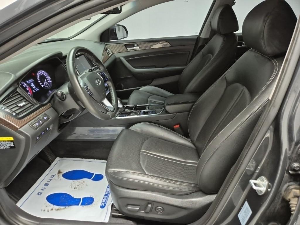 HYUNDAI Sonata - Vista 11