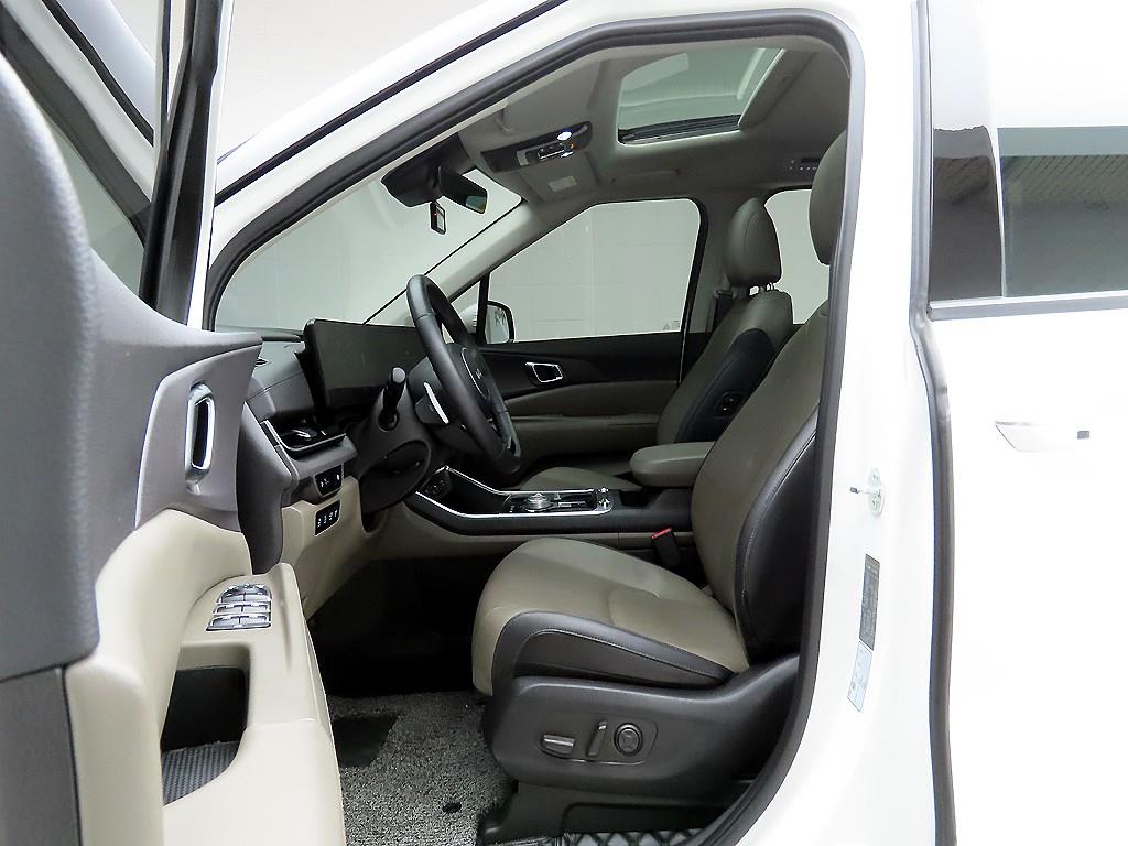 KIA Carnival 2025 the color of pearl - Importación desde Corea - HF Imports Iquique - Foto 13