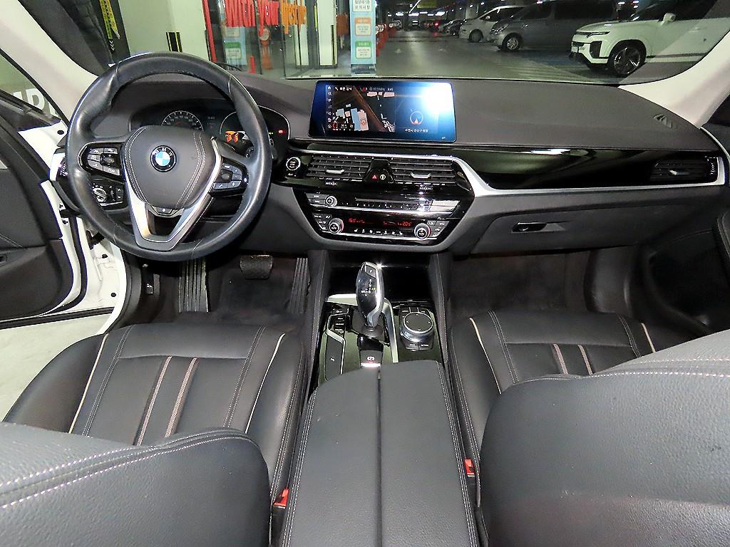 BMW 5 Series - Vista 10