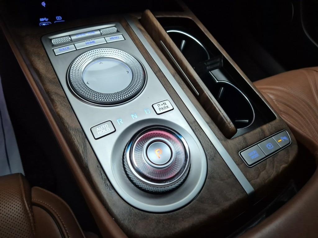 Genesis G80 - Vista 8