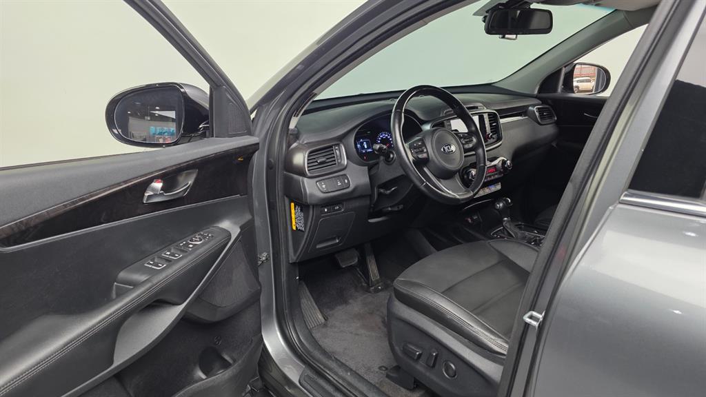 KIA Sorento - Vista 10