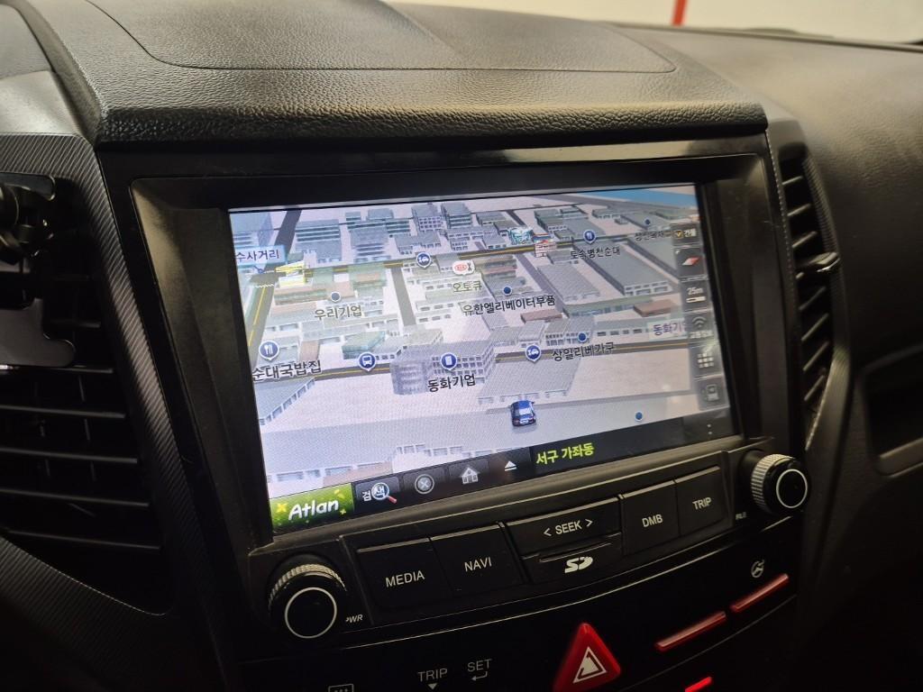 Ssangyong Tivoli 2017 Blanco - Importación desde Corea - HF Imports Iquique - Foto 14