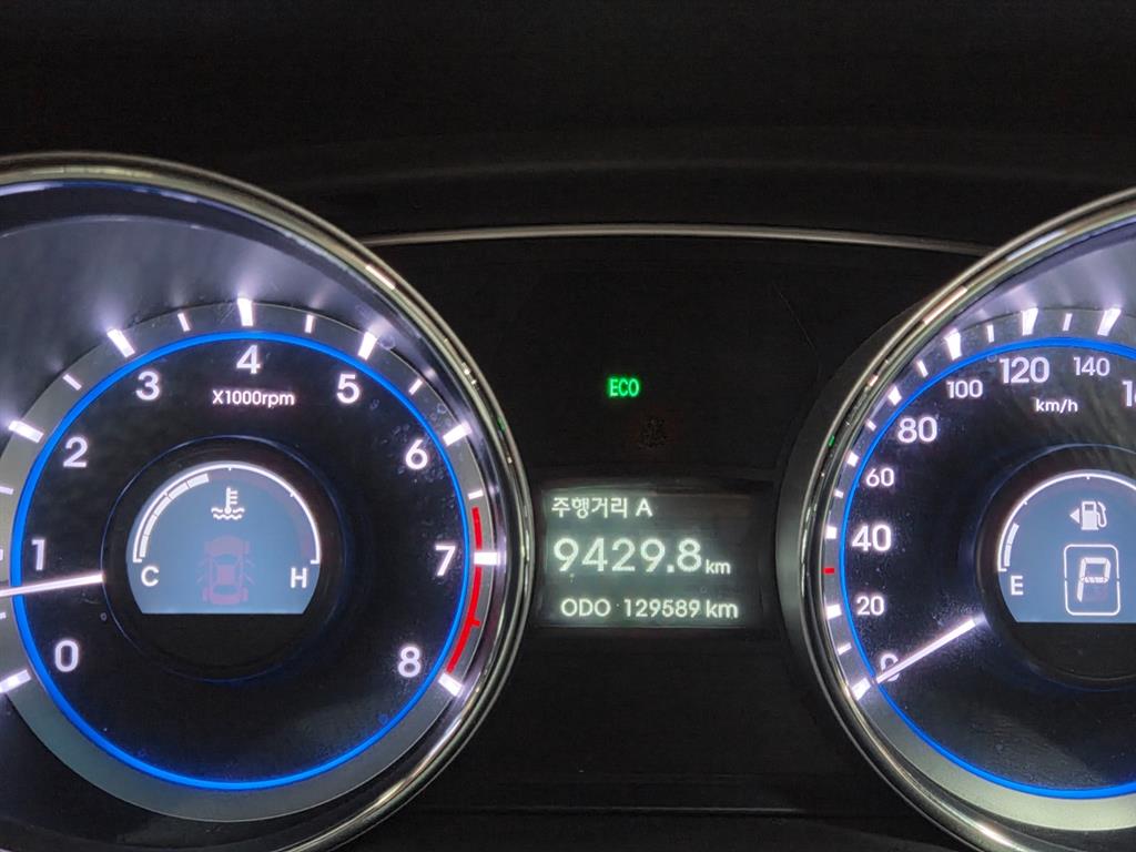 HYUNDAI Sonata - Vista 5