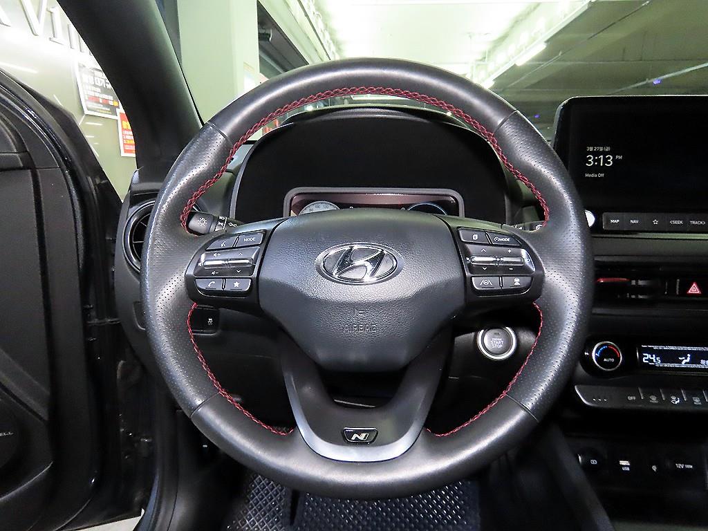 HYUNDAI Kona - Vista 8