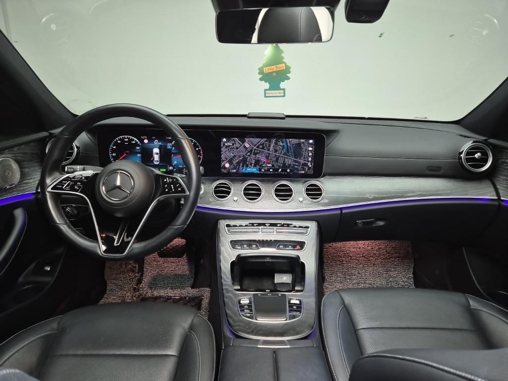 Mercedes Benz E class - Vista 7