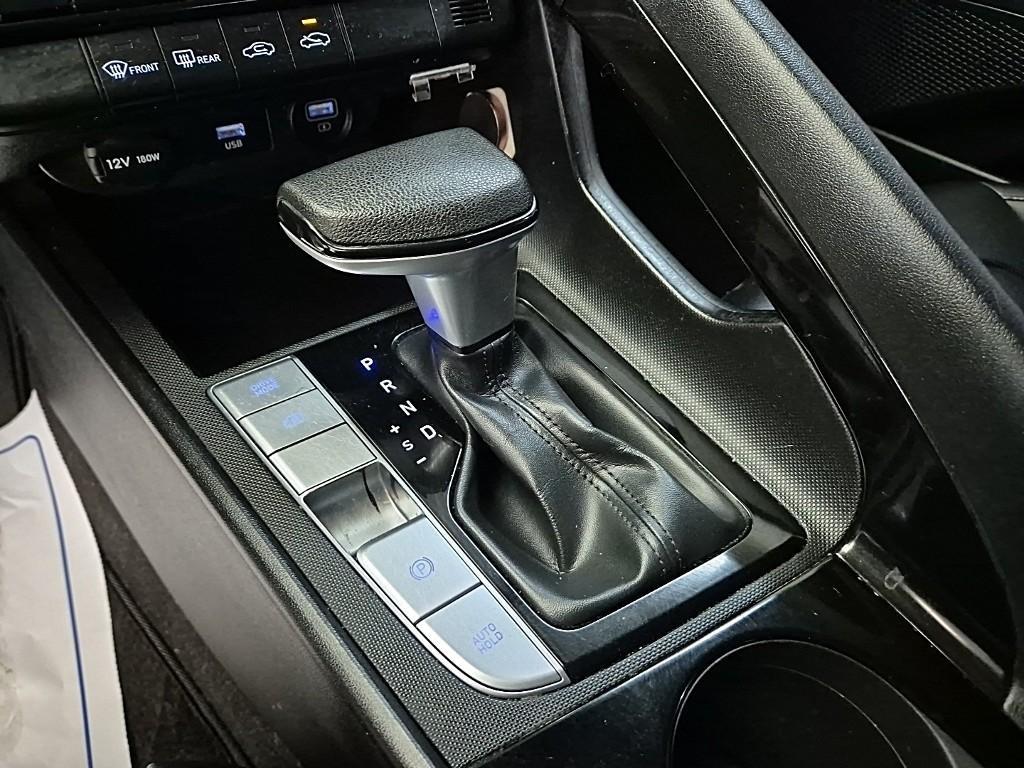 HYUNDAI Avante - Vista 8