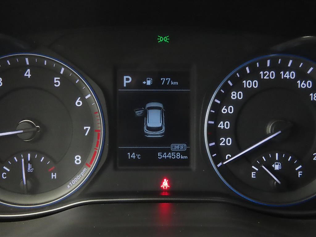 HYUNDAI Kona - Vista 9