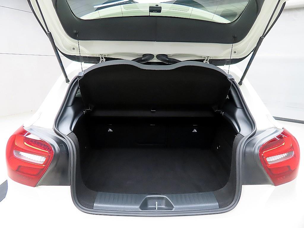 Mercedes Benz A Class 2018 Blanco - Importación desde Corea - HF Imports Iquique - Foto 17