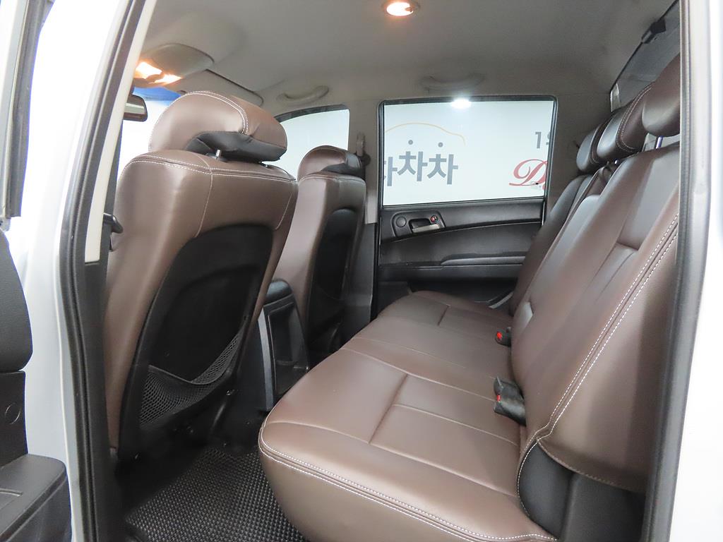 Ssangyong Korando - Vista 6