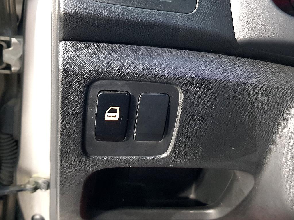 KIA Morning - Vista 11