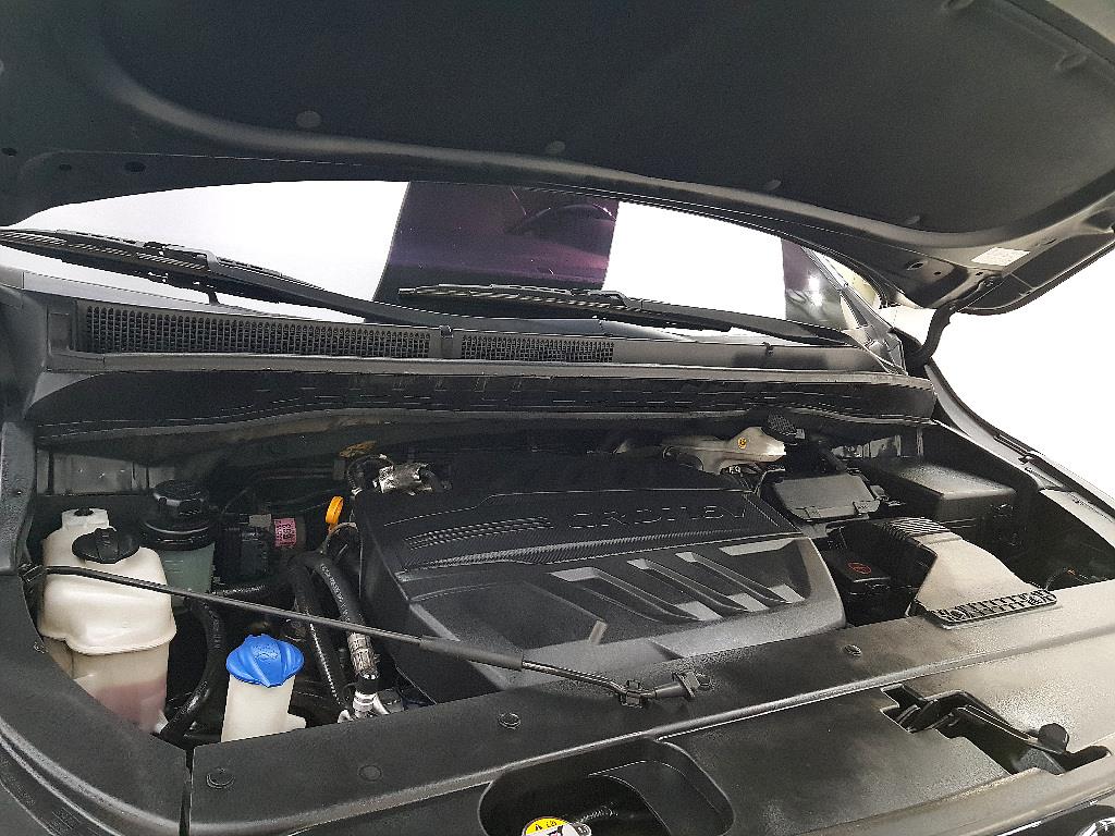 KIA Carnival - Vista 6