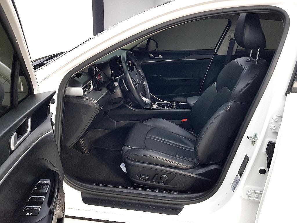 KIA K5 - Vista 8