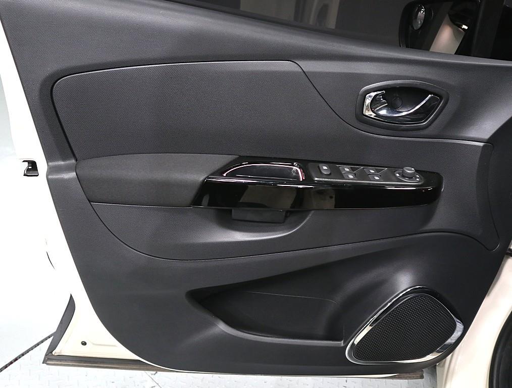 SAMSUNG QM3 - Vista 8