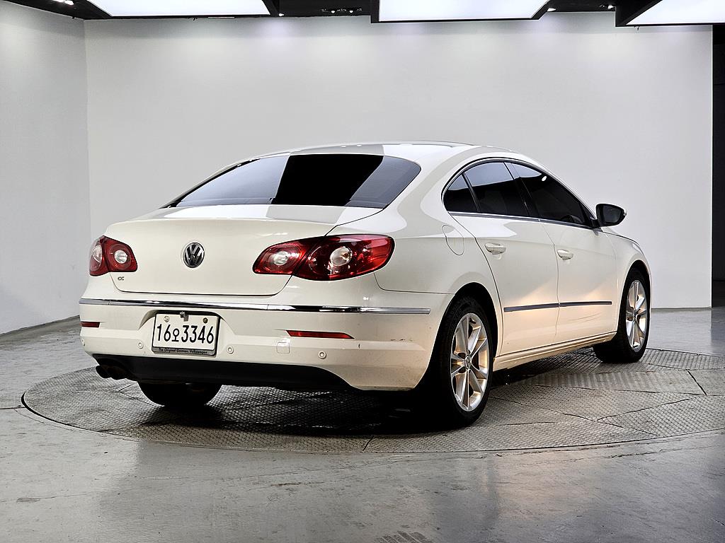 Volkswagen CC - Vista 4