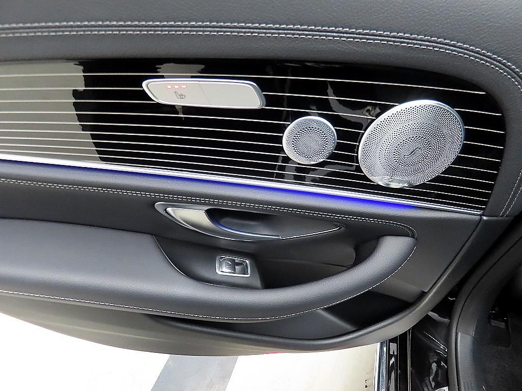 Mercedes Benz E class - Vista 12