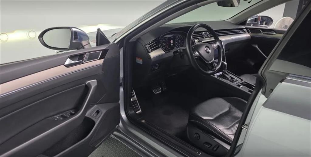 Volkswagen Arteon - Vista 9