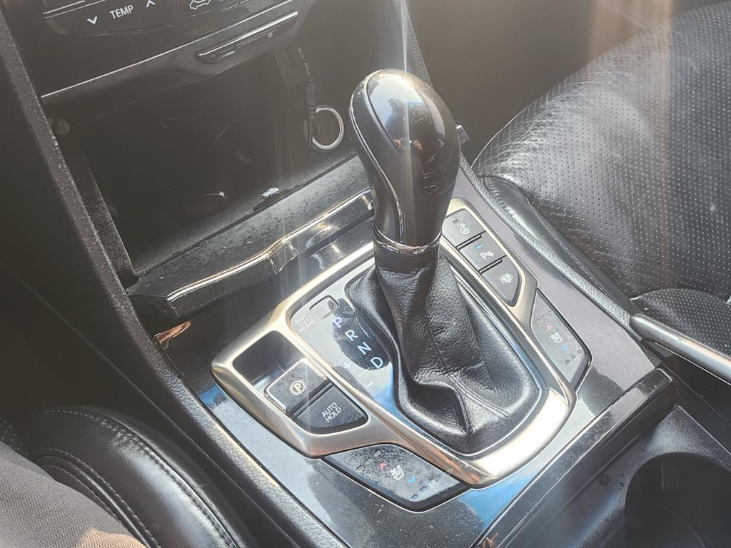 HYUNDAI Grandeur - Vista 12