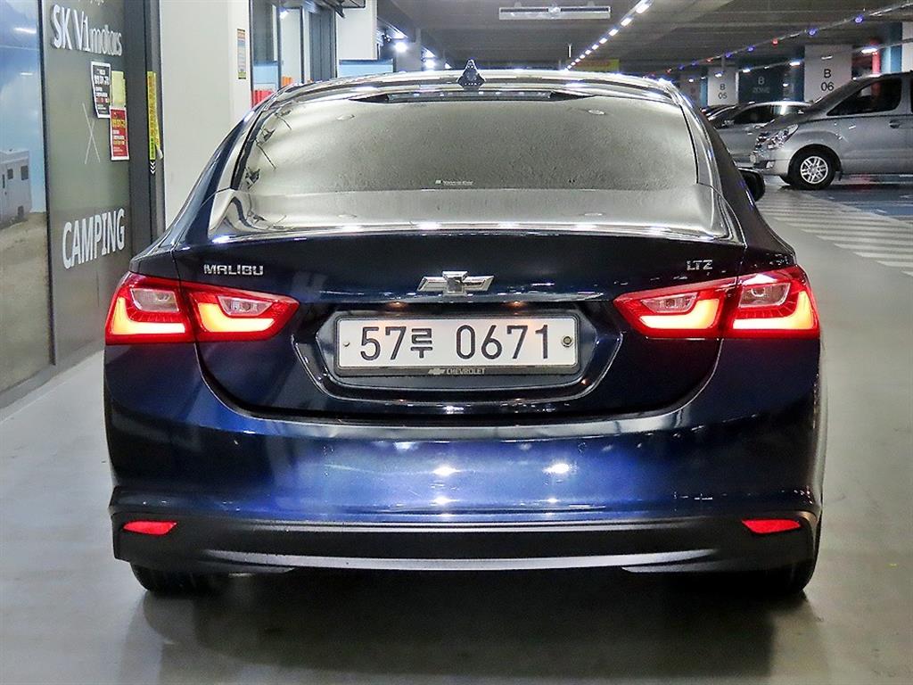 Chevrolet Malibu - Vista 5