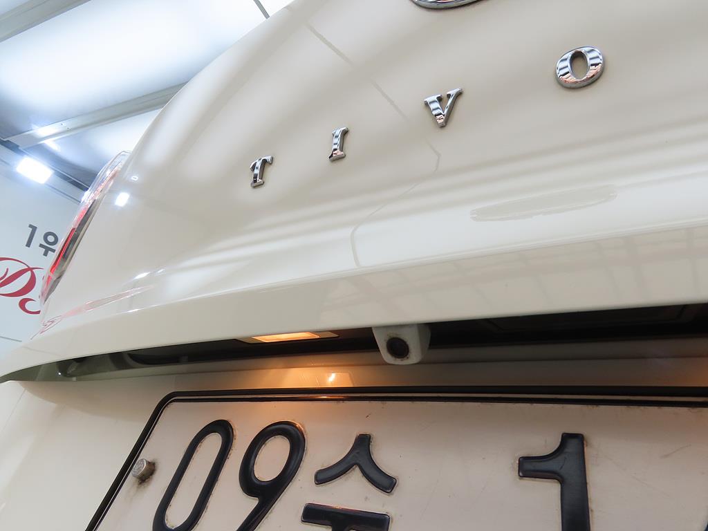 Ssangyong Tivoli 2015 Blanco - Importación desde Corea - HF Imports Iquique - Foto 17