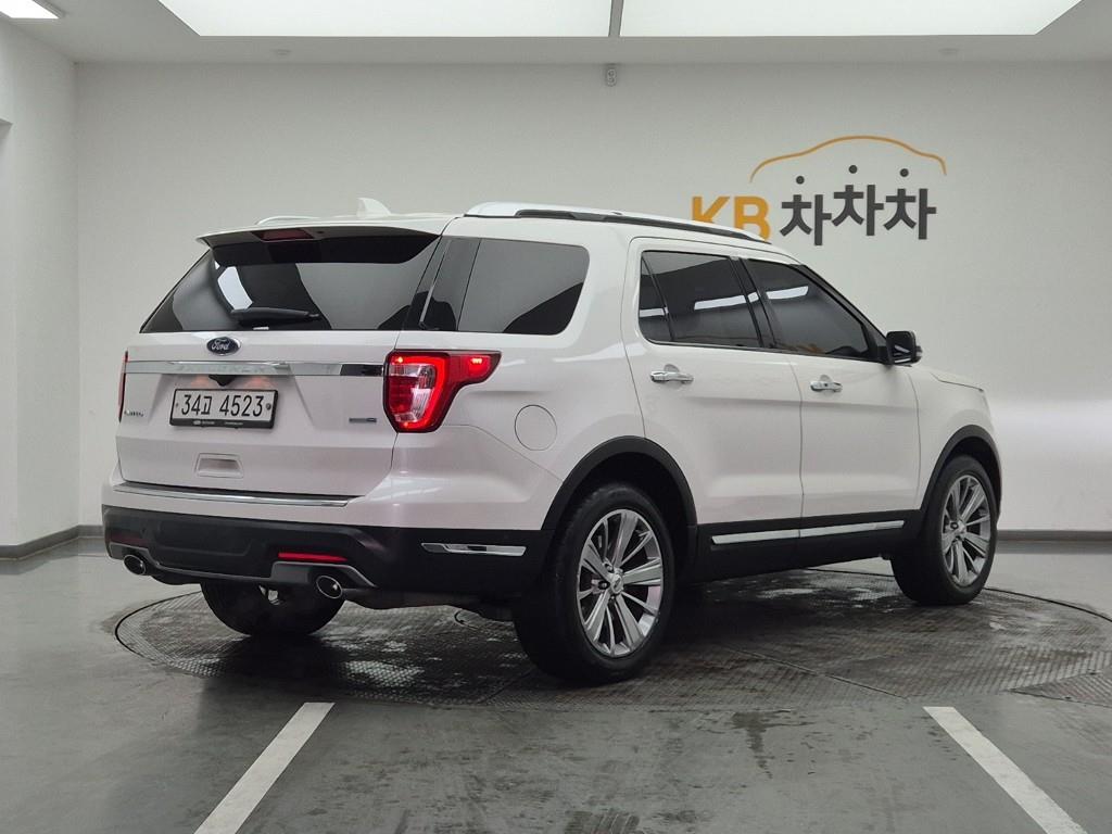 Ford Explorer - Vista 4