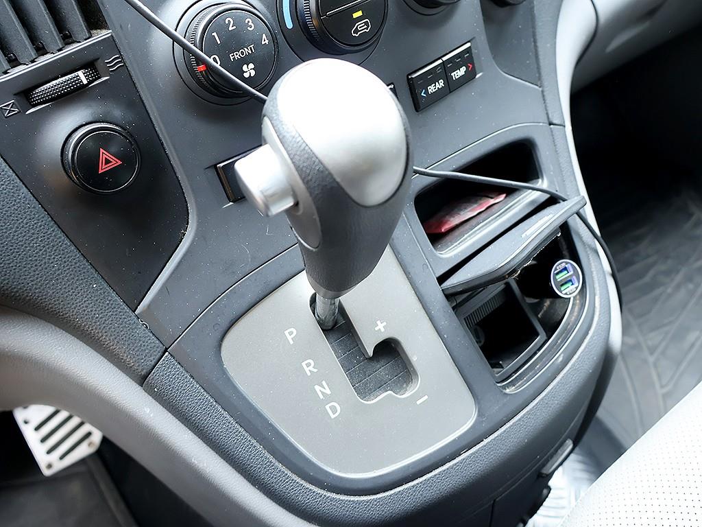 HYUNDAI Starex 2015 Gris - Importación desde Corea - HF Imports Iquique - Foto 7