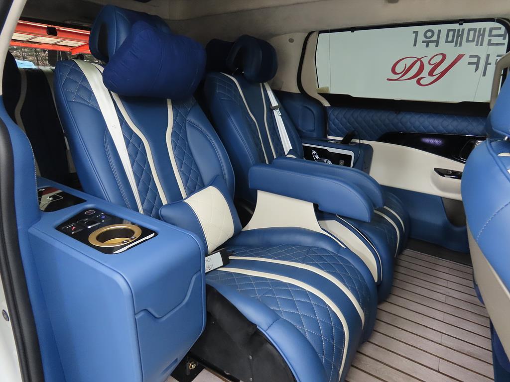 KIA Carnival - Vista 7