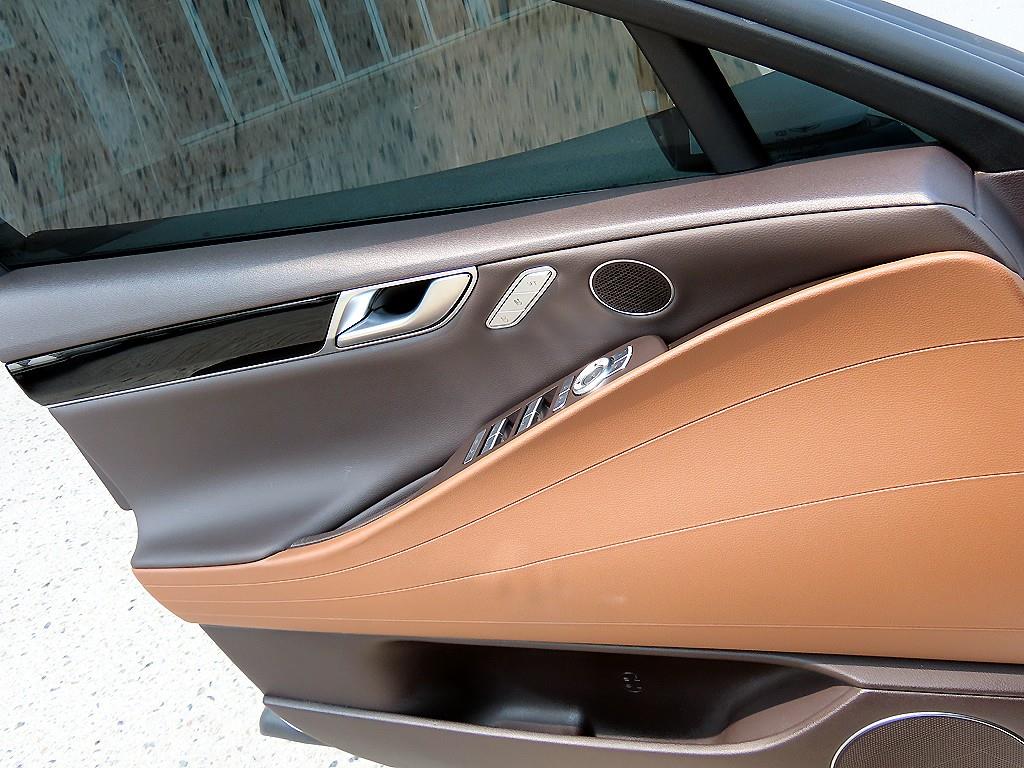 Genesis G80 - Vista 11