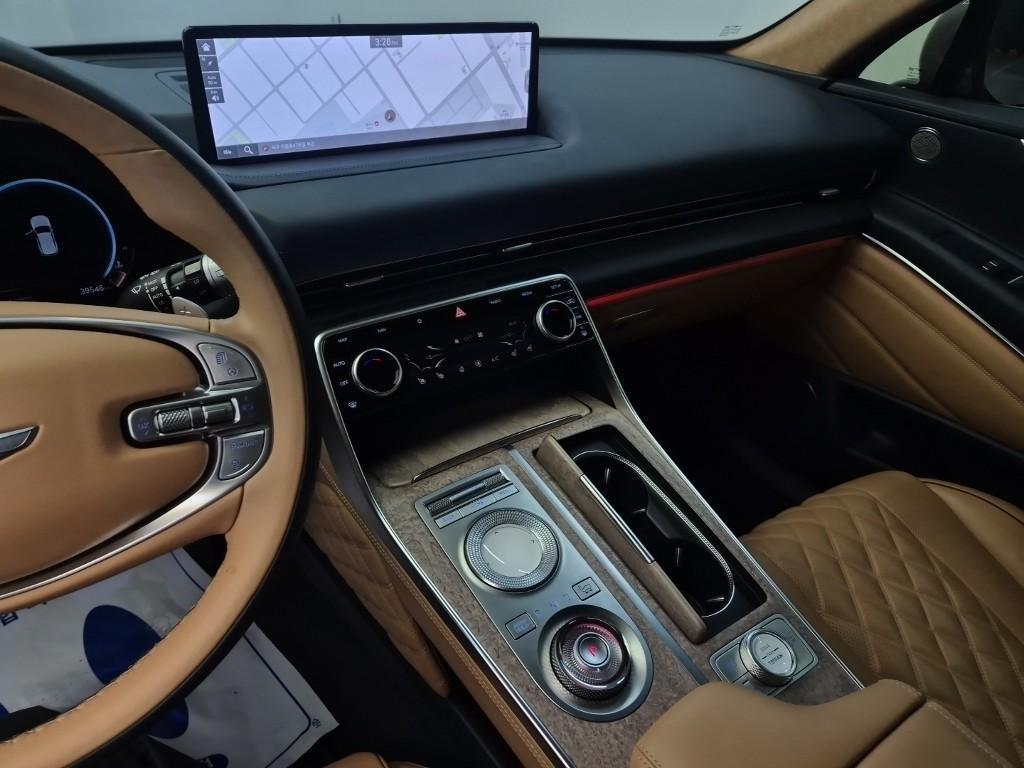 Genesis GV80 - Vista 10