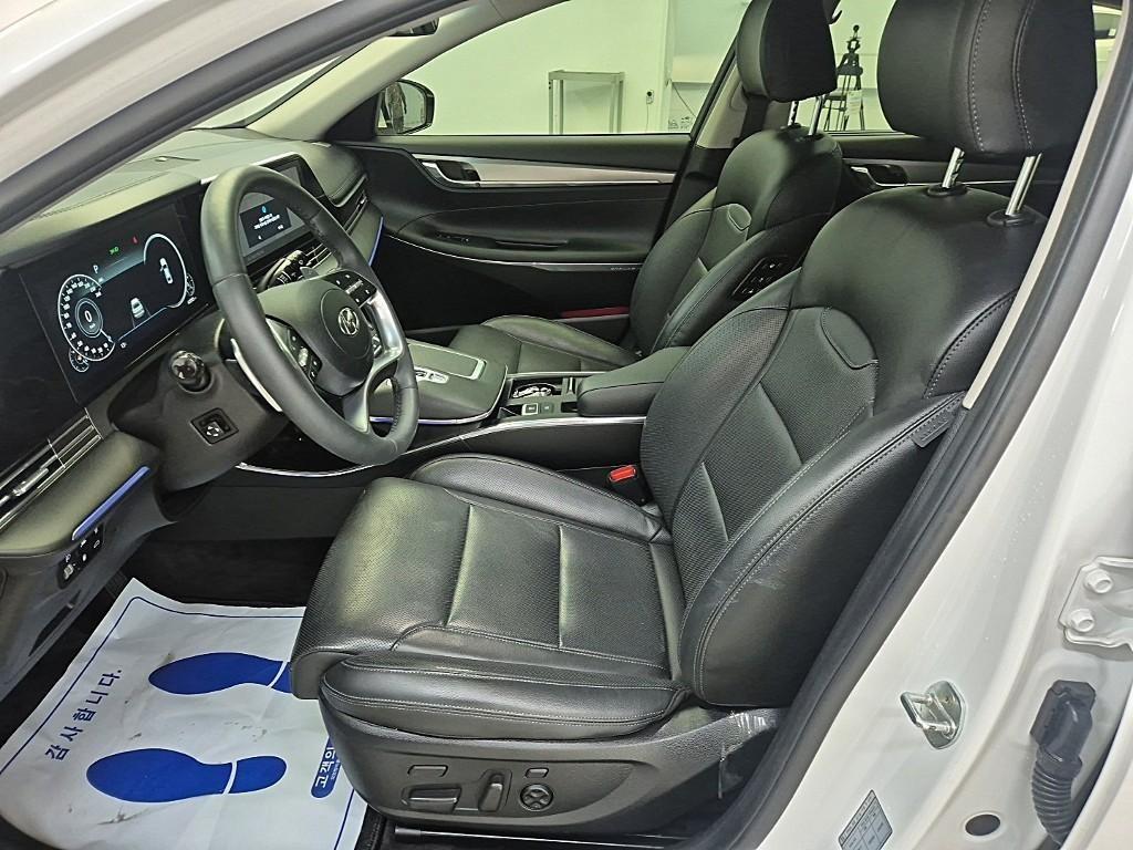 HYUNDAI Grandeur - Vista 11