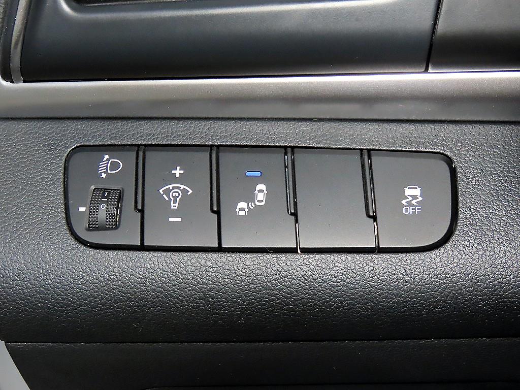 HYUNDAI Avante 2020 Blanco - Importación desde Corea - HF Imports Iquique - Foto 14