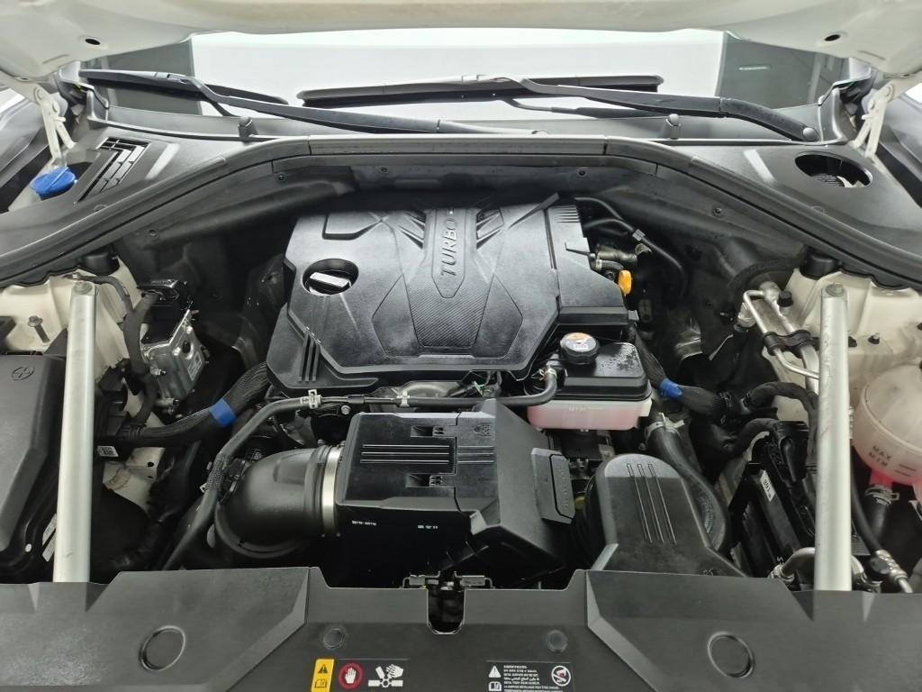 Genesis GV70 - Vista 5